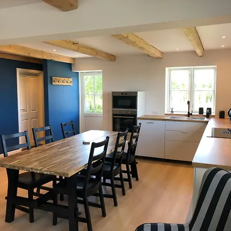 Solhjem Bornholm - Sea View - Big Garden Apartment *