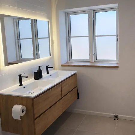 Apartment Renovated Barn - Stunning Sea View & Unique Gudhjem